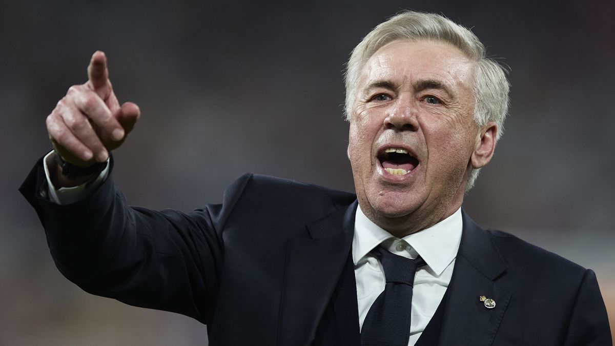 Carlo Ancelotti đã thành công từ rất sớm trong sự nghiệp HLV.